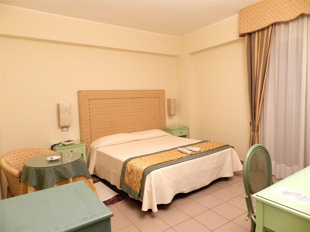 Hotel Il Mulino Capo d'Orlando Ngoại thất bức ảnh
