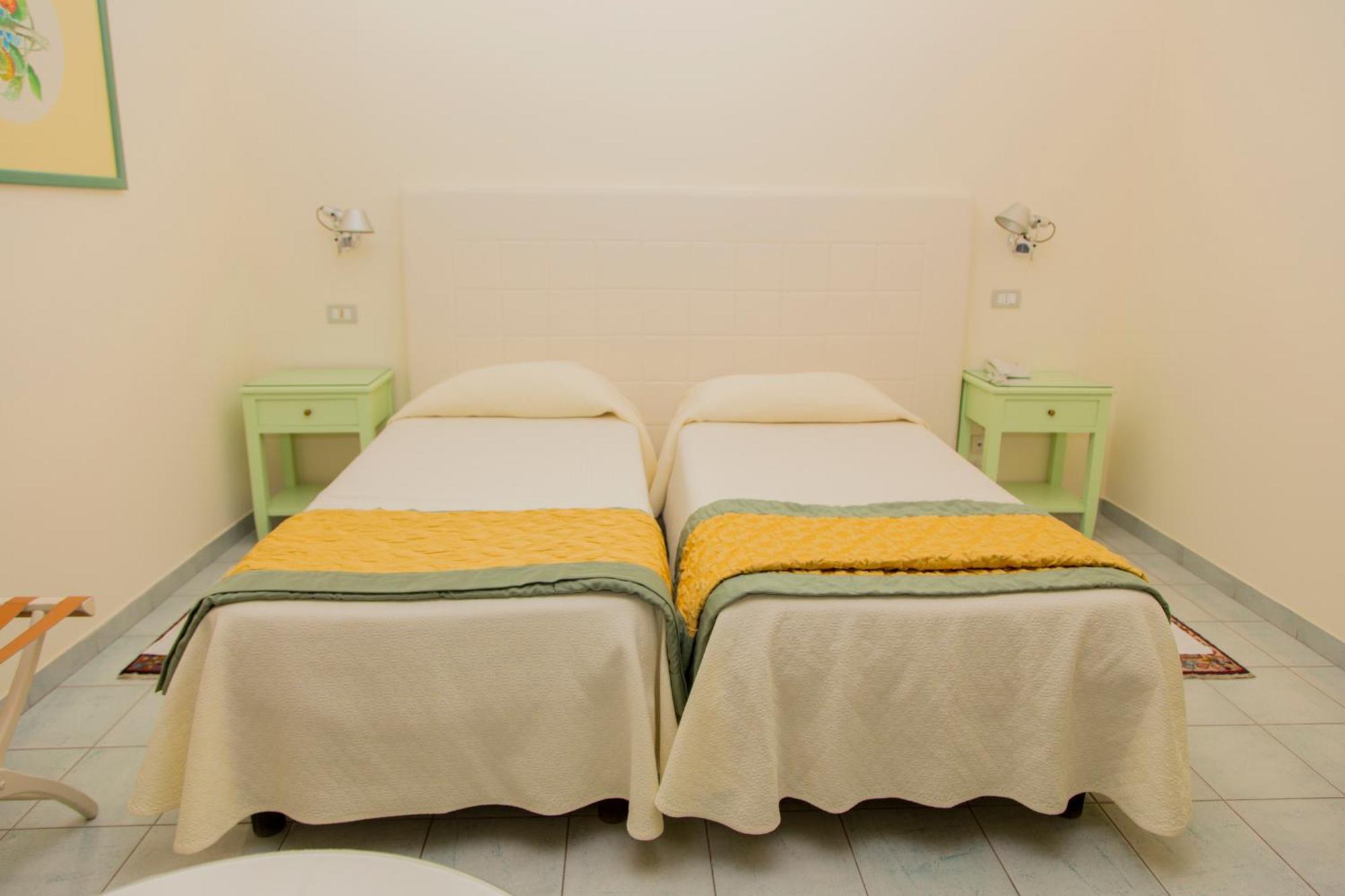 Hotel Il Mulino Capo d'Orlando Ngoại thất bức ảnh